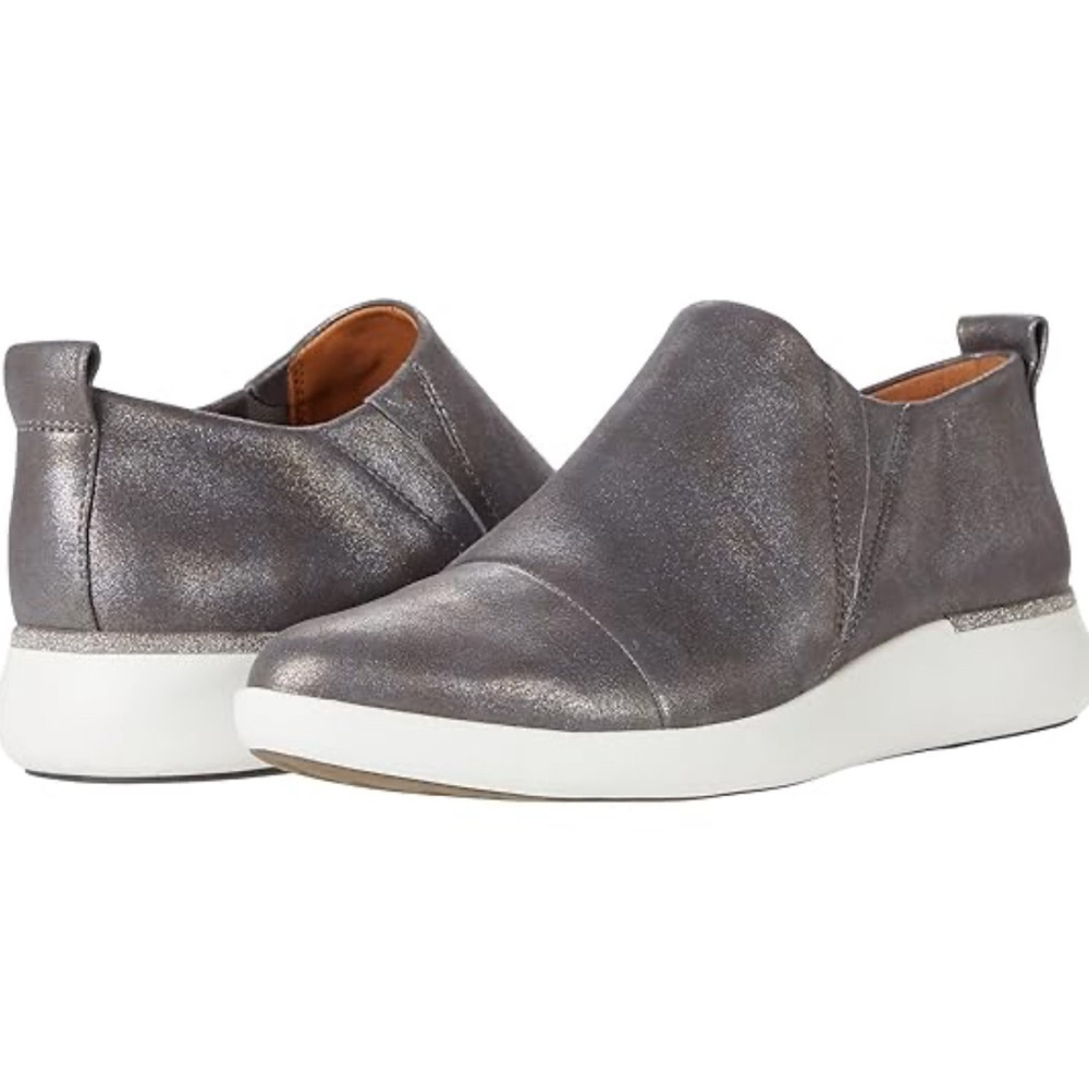 JOHNSTON & MURPHY Dakota Cap Toe Metallic Slip On Sneaker Pewter NWOT size 9 - Picture 3 of 12